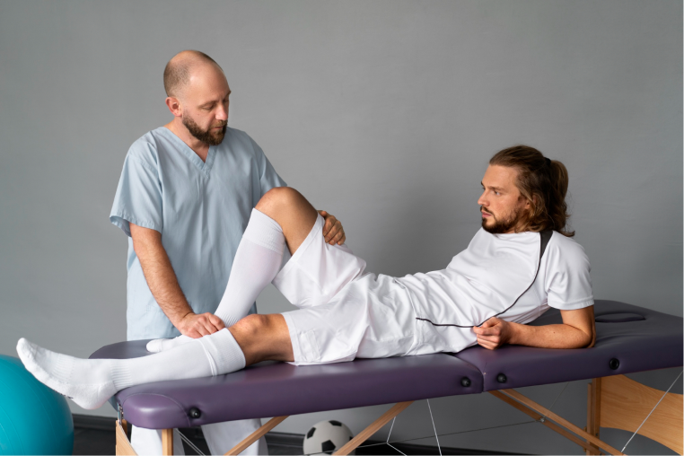 Clinical assessment of an athlete’s injured knee